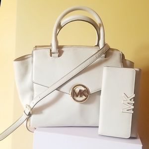 Michael Kors Hudson Vanilla Large Satchel Shoulder